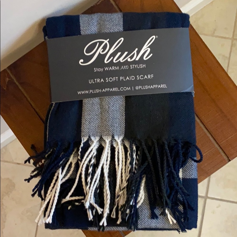 Ultra Soft Navy Plaid Scarf
